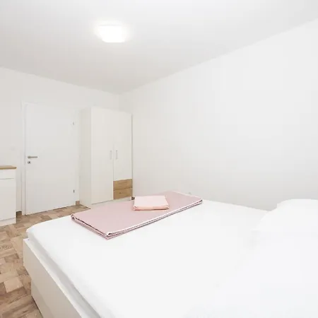 Pet Friendly In Vinjani Donji With House A Panoramic View Majici